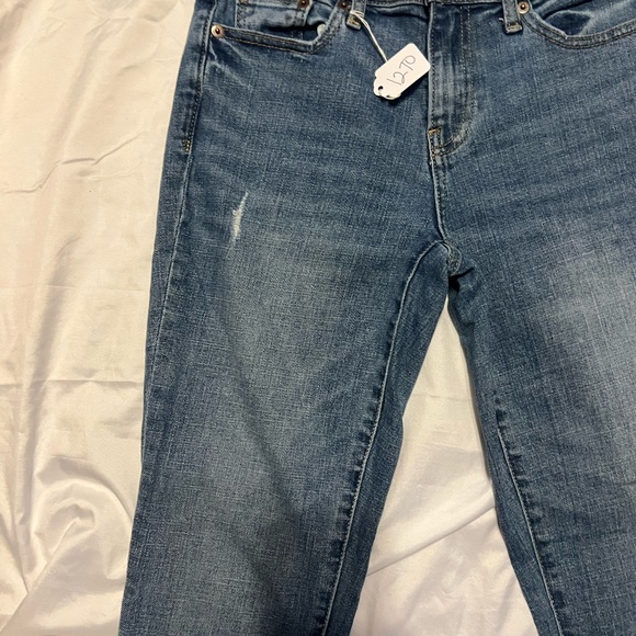 EUC Gap 1969 denim jeans. Size 25. - Picture 3 of 10